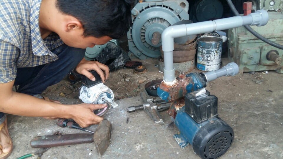 Dịch vụ sửa máy bơm nước tại nhà