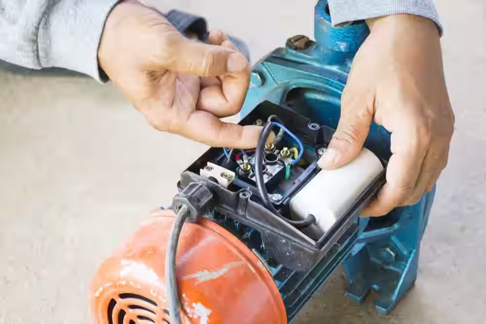 Lí do nên gọi thợ sửa máy bơm Quận 12 tại nhà